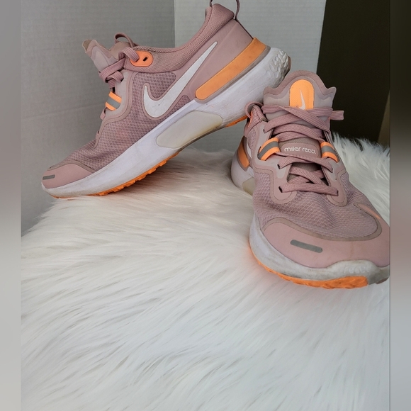 Nike Women's Pink and Orange Sneakers, Size - Picture 2 of 7
